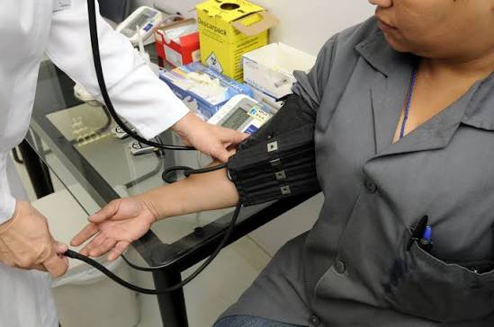 GAMBARAN FAKTOR RISIKO STROKE PADA PASIEN DI RUMAH SAKIT: TINJAUAN EPIDEMIOLOGI DAN KARAKTERISTIK KLINIS